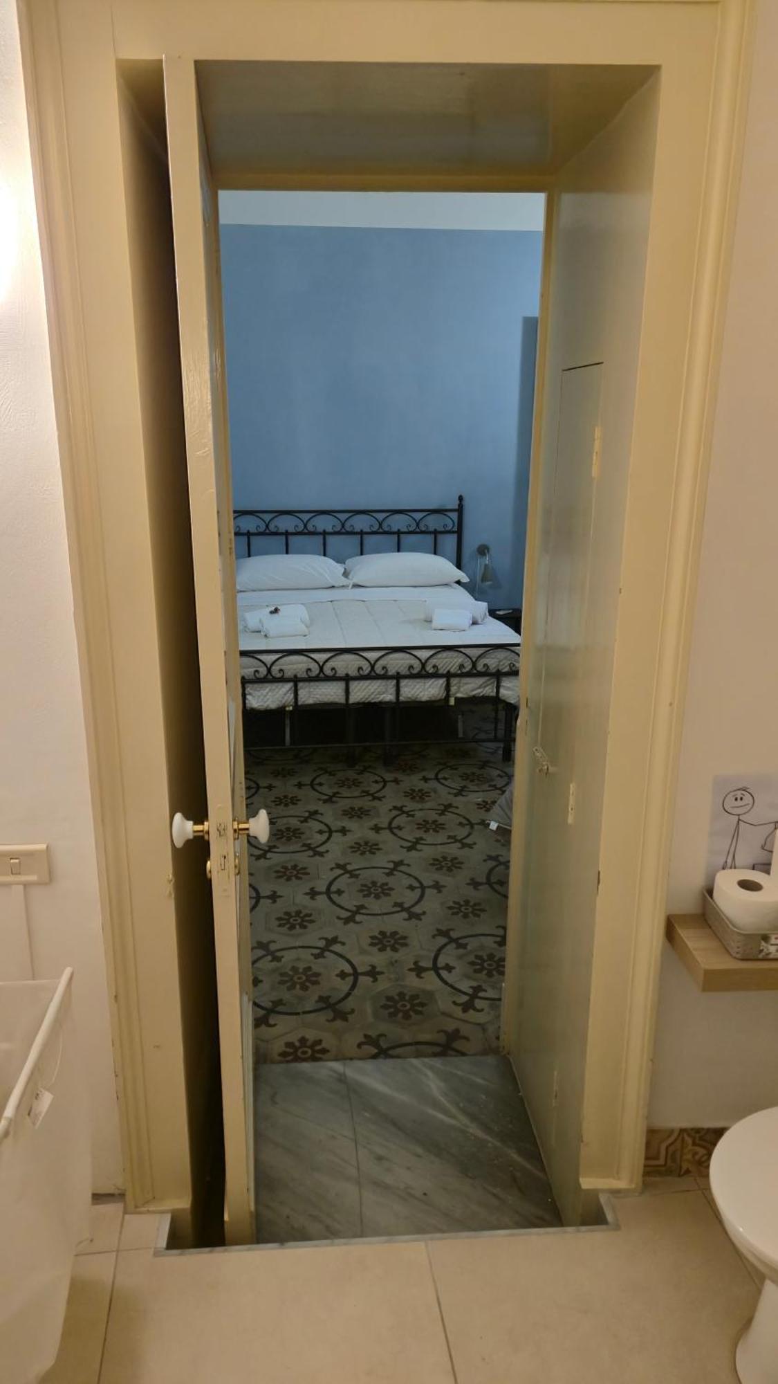 卡塔尼亚 Saranton House酒店 外观 照片